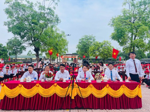 Trường THCS Kỳ Thịnh long trọng tổ chức lễ tổng kết năm học 2024-2025 và chia tay học sinh niên khóa 2021-2025