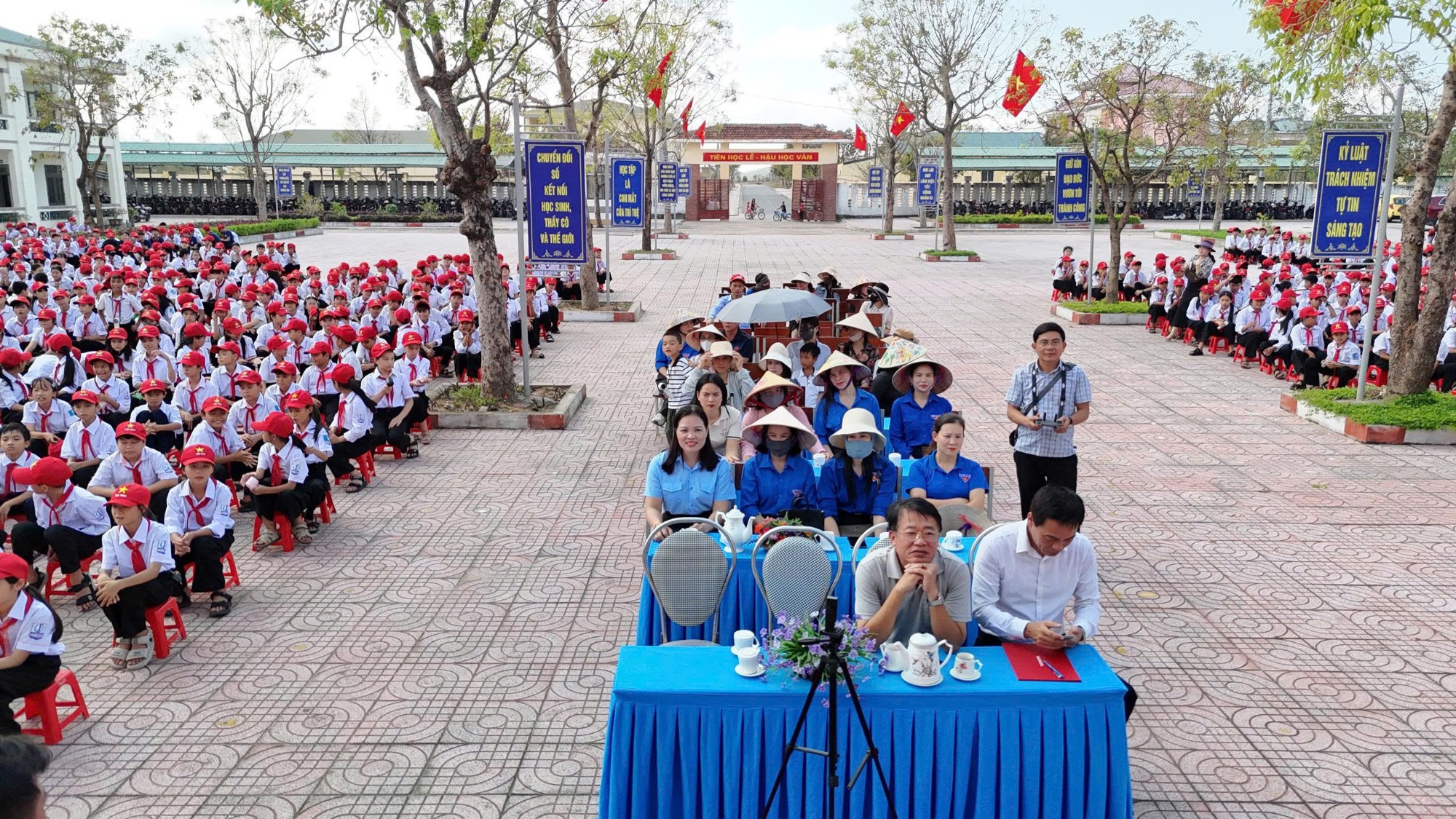 TRUNG THU 25