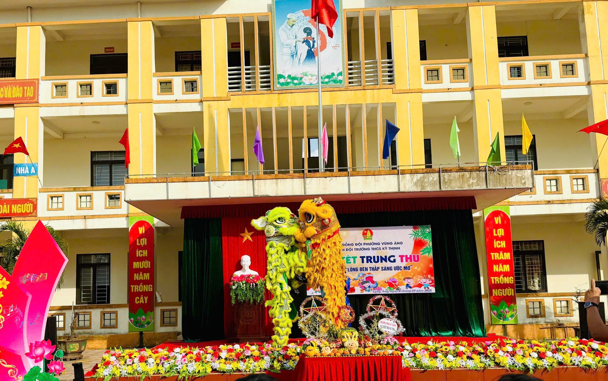 TRUNG THU 77