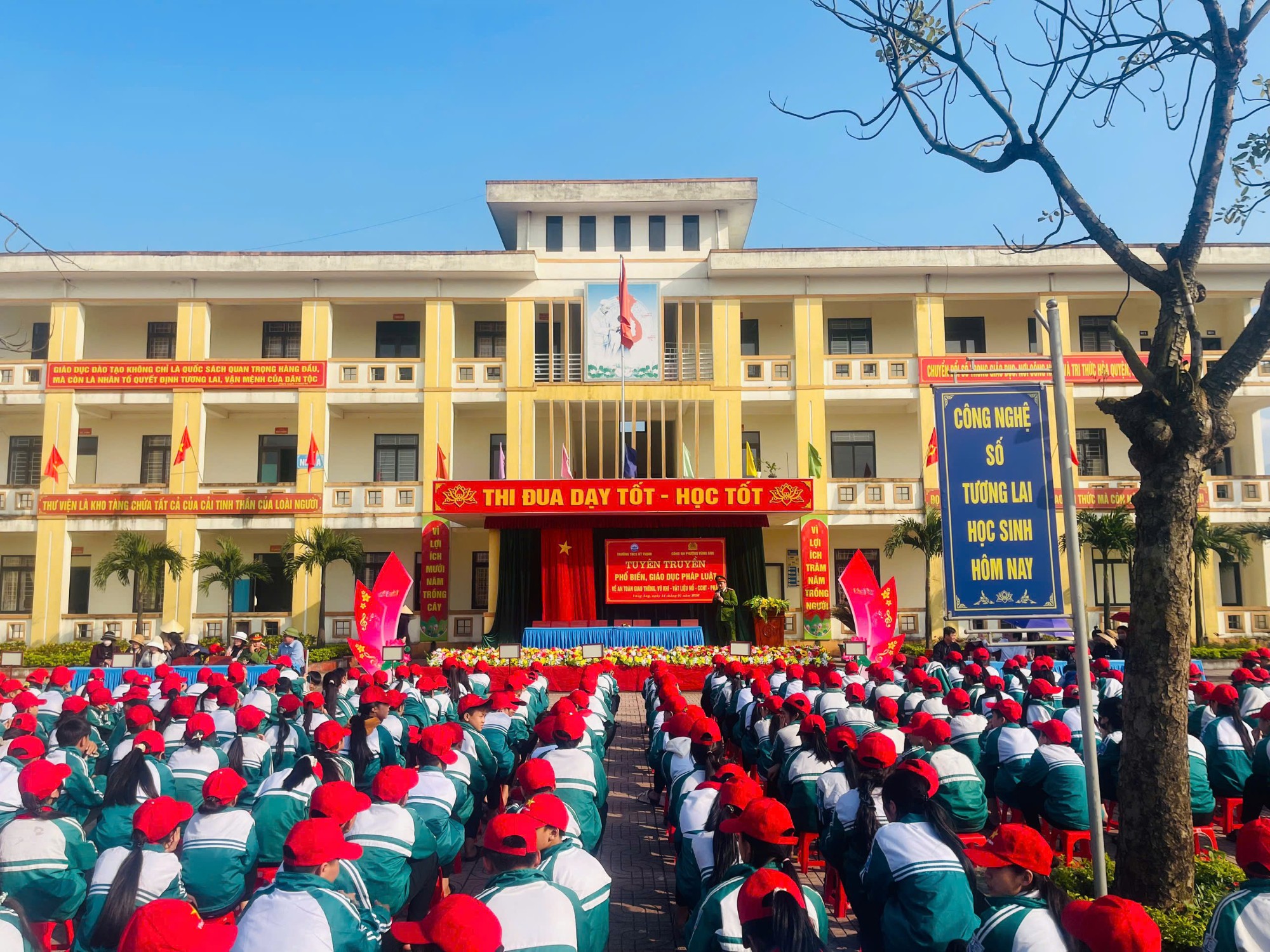 TUYÊN TRUYỀN 4