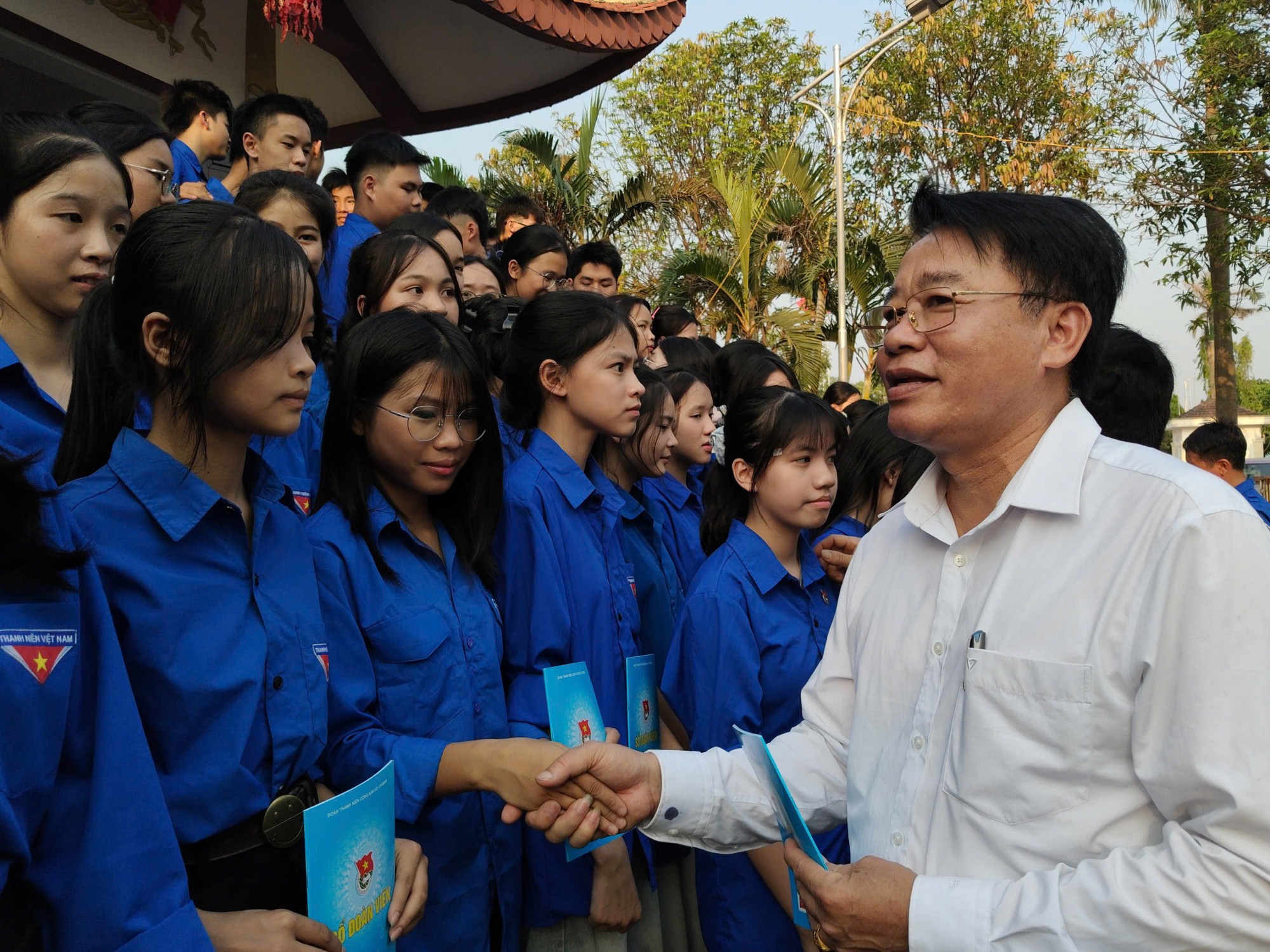 KẾT NẠP ĐOÀN 9